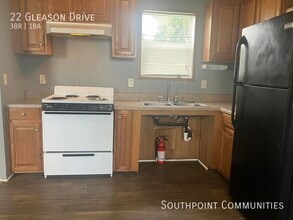 22 Gleason Dr in Starkville, MS - Building Photo - Building Photo