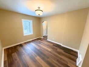 1200 Courtland Rd in Weirton, WV - Building Photo - Building Photo