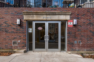 210 Bennett Ave in New York, NY - Building Photo - Building Photo
