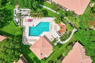 618 Brackenwood Cove in Palm Beach Gardens, FL - Building Photo - Building Photo