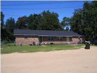 Portfolio of Duplexes on Sessions St. in Milton, FL - Building Photo