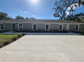 11460 SE 61st Ave in Belleview, FL - Building Photo