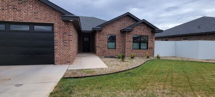 209 Abbey Rd in Clovis, NM - Foto de edificio - Building Photo