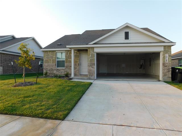14123 Hammersmith St in Pilot Point, TX - Building Photo