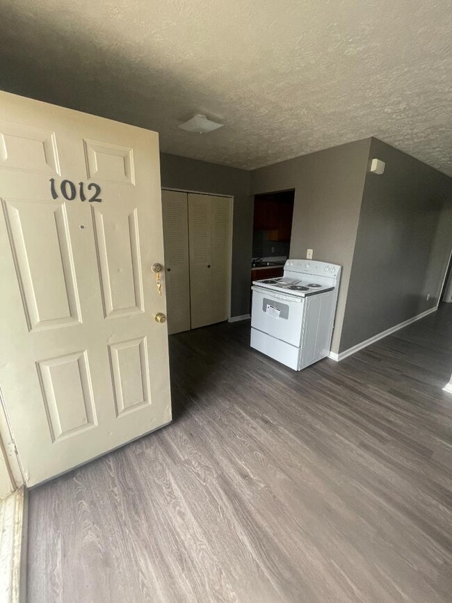 98 Andrea Dr in Nicholasville, KY - Building Photo - Building Photo