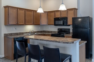 Parkside Trace Apartments in Charlestown, IN - Building Photo - Building Photo