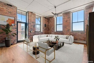 2261 Blake St in Denver, CO - Building Photo