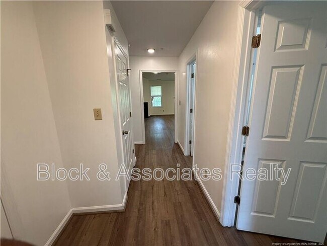 259 Waterdown Dr in Fayetteville, NC - Building Photo - Building Photo