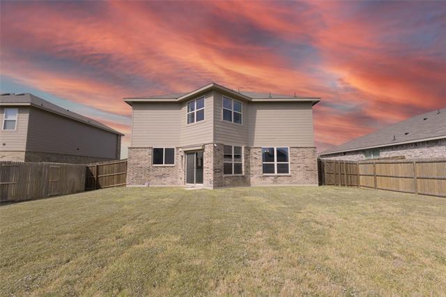 1305 Benwick Dr in Van Alstyne, TX - Building Photo - Building Photo