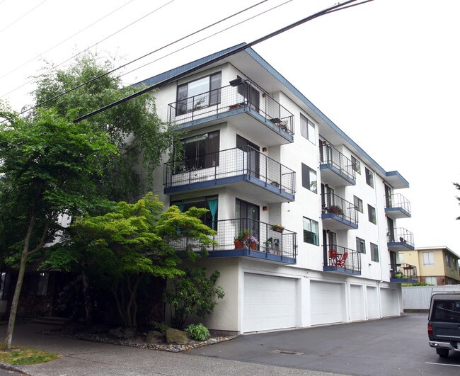 Twin Birch Apartments in Seattle, WA - Foto de edificio - Building Photo