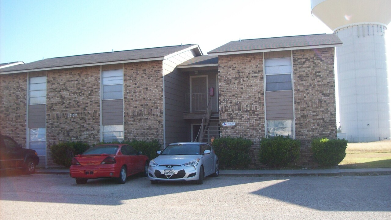1702 Kirk Ave in Killeen, TX - Building Photo