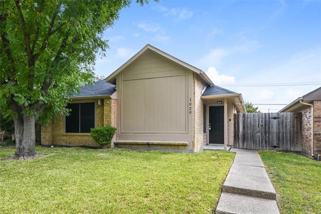 1020 Old Barn Ln in Mesquite, TX - Building Photo