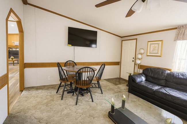 property at 44 Heinle Rd