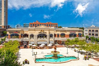 Aden Park and Ebbetts Plaza in Virginia Beach, VA - Building Photo - Building Photo