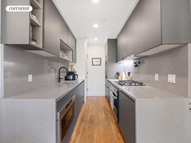 81 Powers St in Brooklyn, NY - Building Photo - Building Photo