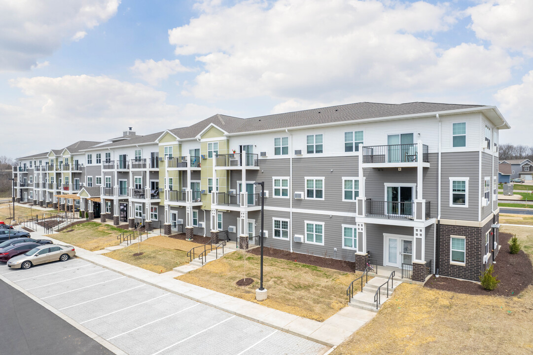 Taylor Pointe Apartments in McFarland, WI - Foto de edificio