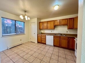 133 E 12th St in Rifle, CO - Building Photo - Building Photo