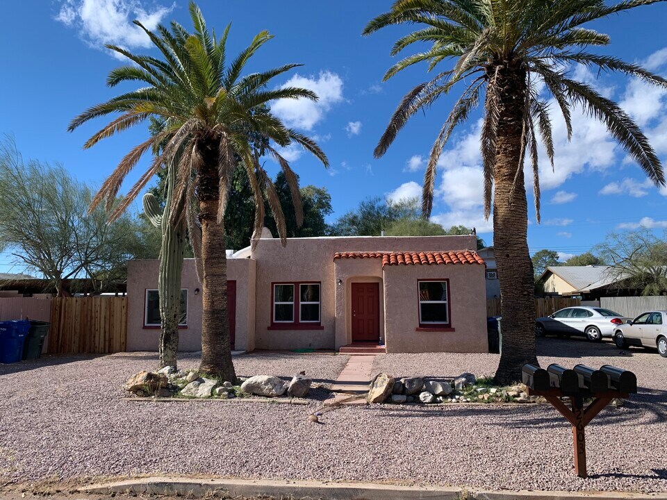 2603 N Orchard Ave, Unit A in Tucson, AZ - Building Photo