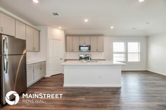 380 Mohan Dr in Royse City, TX - Foto de edificio - Building Photo