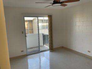 3118 Waialae Ave in Honolulu, HI - Building Photo - Building Photo