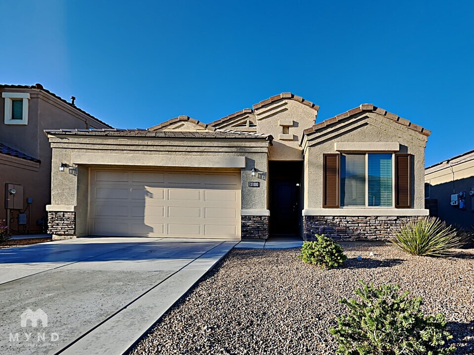 31000 W Fairmount Ave in Buckeye, AZ - Building Photo