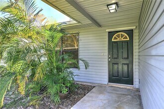 950 Landsdowne Dr in Sebastian, FL - Foto de edificio - Building Photo