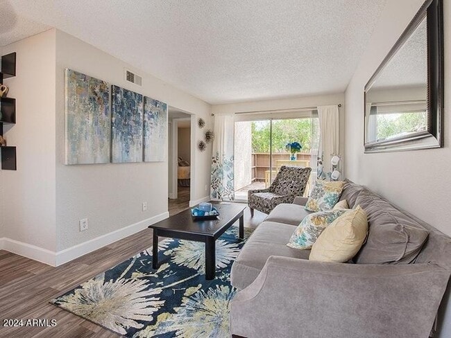 1651 S Dobson Rd, Unit 22 in Mesa, AZ - Building Photo - Building Photo
