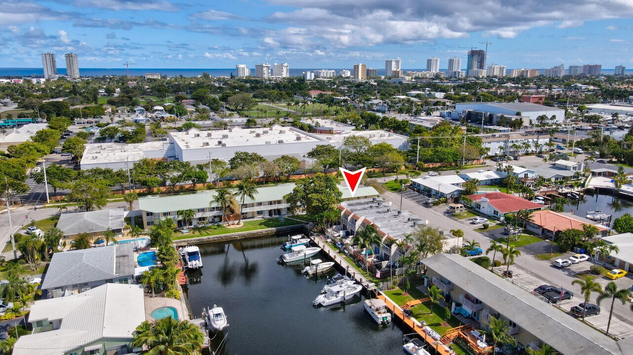 391 SE 19th Ave in Pompano Beach, FL - Building Photo