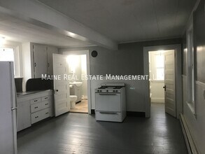 198 Center St in Old Town, ME - Building Photo - Building Photo