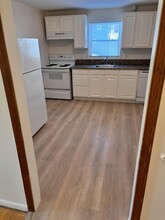98 Edward St, Unit 1 in Medford, MA - Building Photo - Building Photo