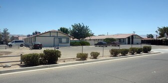 21645 Powhatan Rd in Apple Valley, CA - Building Photo