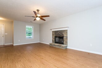 4061 Edenbrooke Cir SW in Loganville, GA - Building Photo - Building Photo