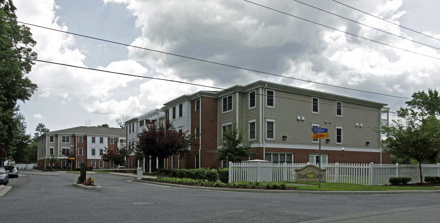 Park View Condo in Chesapeake, VA - Building Photo