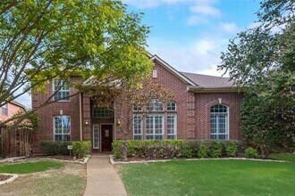 1013 Basilwood Dr in Coppell, TX - Foto de edificio - Building Photo