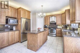 4 Hepatica St in Toronto, ON - Building Photo - Building Photo