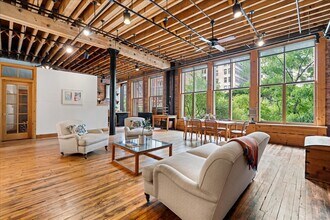 711 S Dearborn St in Chicago, IL - Building Photo - Building Photo