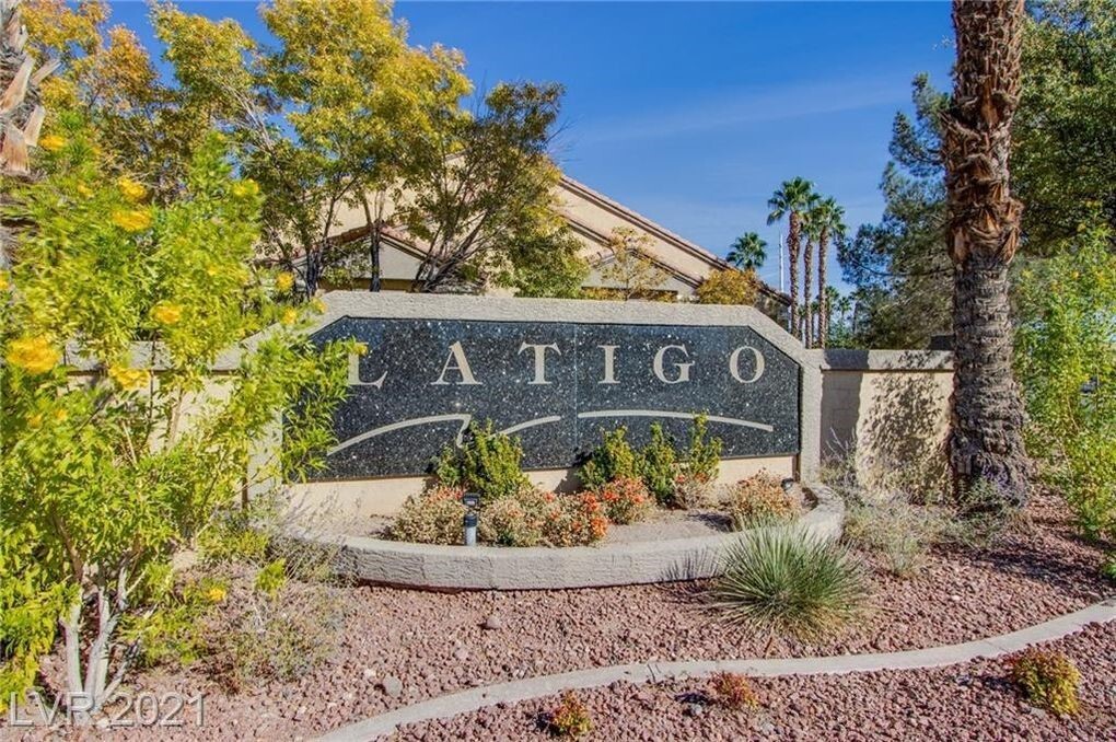 2300 E Silverado Ranch Blvd, Unit 2300 Silverado Ranch Blvd in Las Vegas, NV - Building Photo