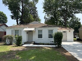 6318 Belgrade Ave in Dallas, TX - Building Photo