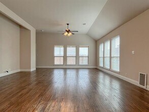 1205 Roadrunner Dr in Little Elm, TX - Building Photo - Building Photo