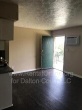 1972 Cambridge Dr in Lexington, KY - Building Photo - Building Photo