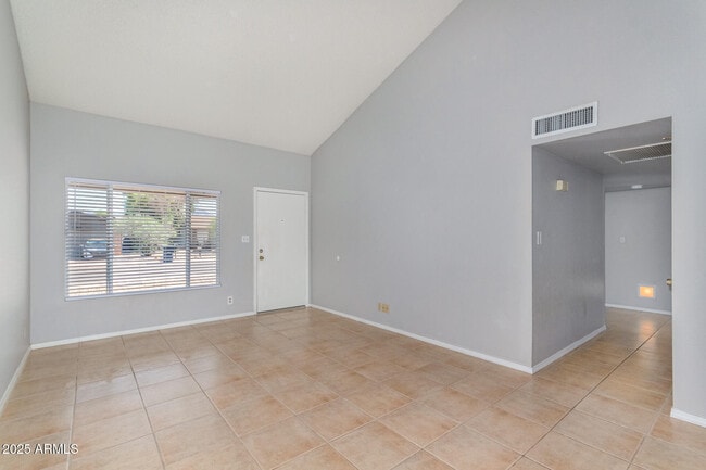 9353 E Altadena Ave in Scottsdale, AZ - Building Photo - Building Photo
