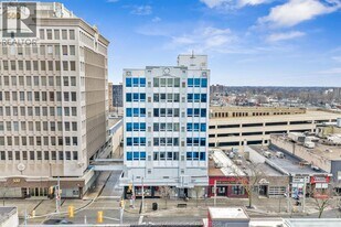 540 Ouellette Ave in Windsor, ON - Building Photo