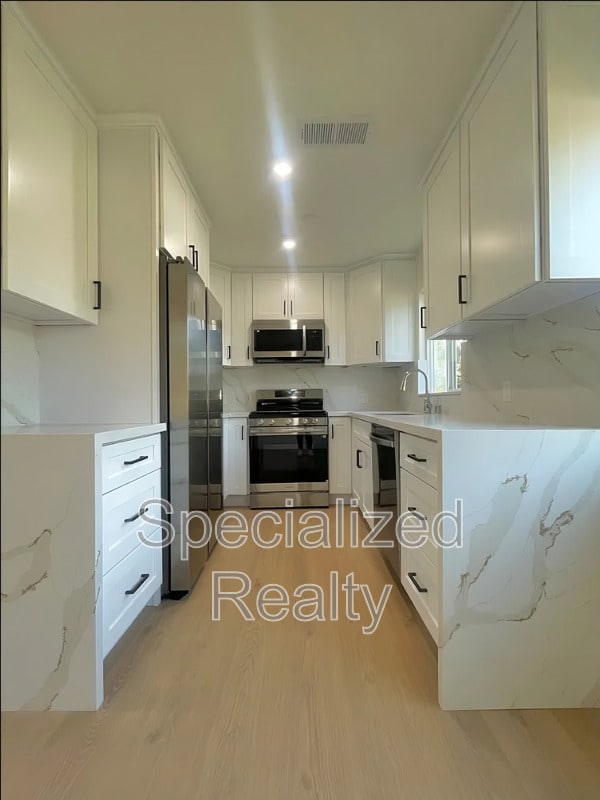 3436 Madera Ave in Los Angeles, CA - Building Photo - Building Photo