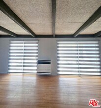 18305 St Andrews Pl in Torrance, CA - Foto de edificio - Building Photo