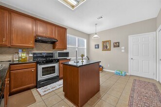 12731 Heather Landing Ln in Houston, TX - Building Photo - Building Photo