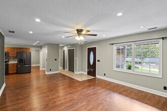 212 Cherry Hill Rd in Enterprise, AL - Building Photo - Building Photo