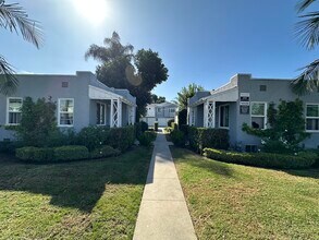 4114-4120 Beck Ave in Bell, CA - Foto de edificio - Building Photo