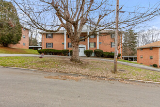 129 Sunnyslope Dr in Mansfield, OH - Building Photo - Building Photo