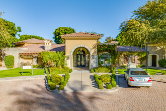 Versante Apartment Homes in Avondale, AZ - Foto de edificio - Building Photo