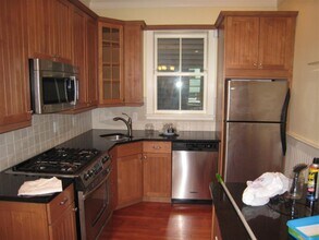 9 Prospect Hill Ave in Somerville, MA - Building Photo - Building Photo